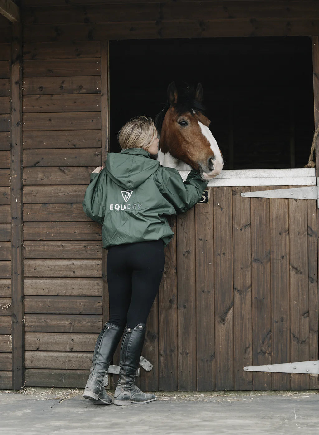 EQUIDRY Shortie | Stowaway Hood|Thin fleece or cool mesh ( MAC ) lining