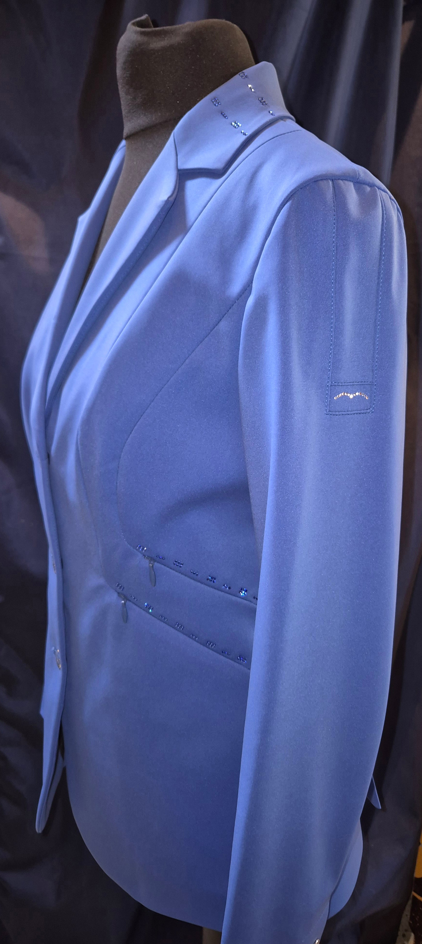 Animo Italia - Latest Ladies Show Jacket