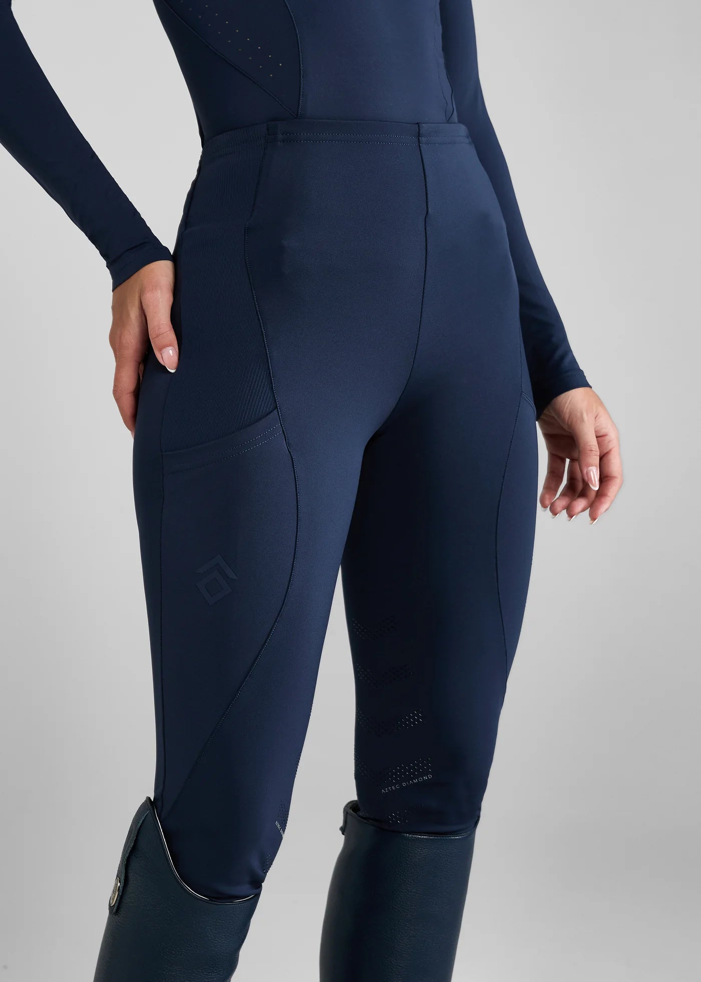 Aztec Diamond ladies core Leggings Knee Grip